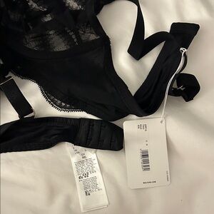 Wolford Elegant Black Lace Bra38b. Never worn!